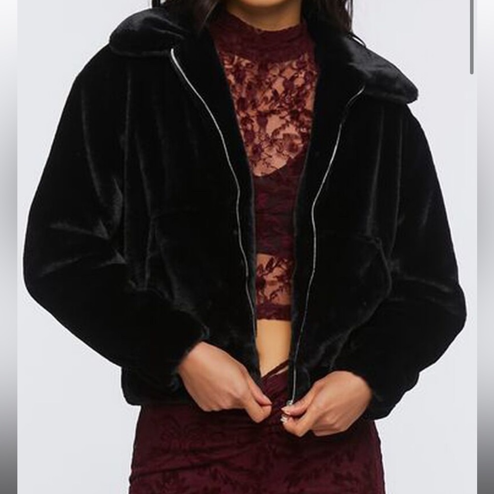 Forever 21 hooded black fur bomber jacket. Medium.